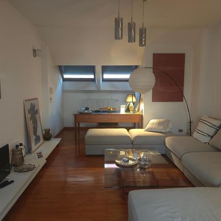 Grande Apartamento, Centro Di Asti Lägenhet Exteriör bild